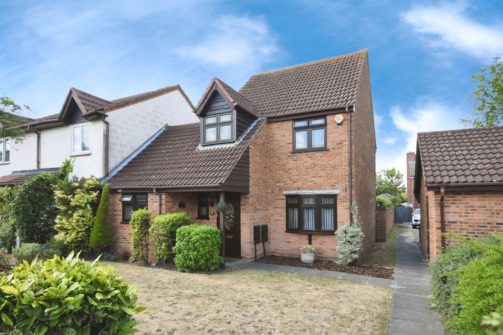 Property photo 1 of 17