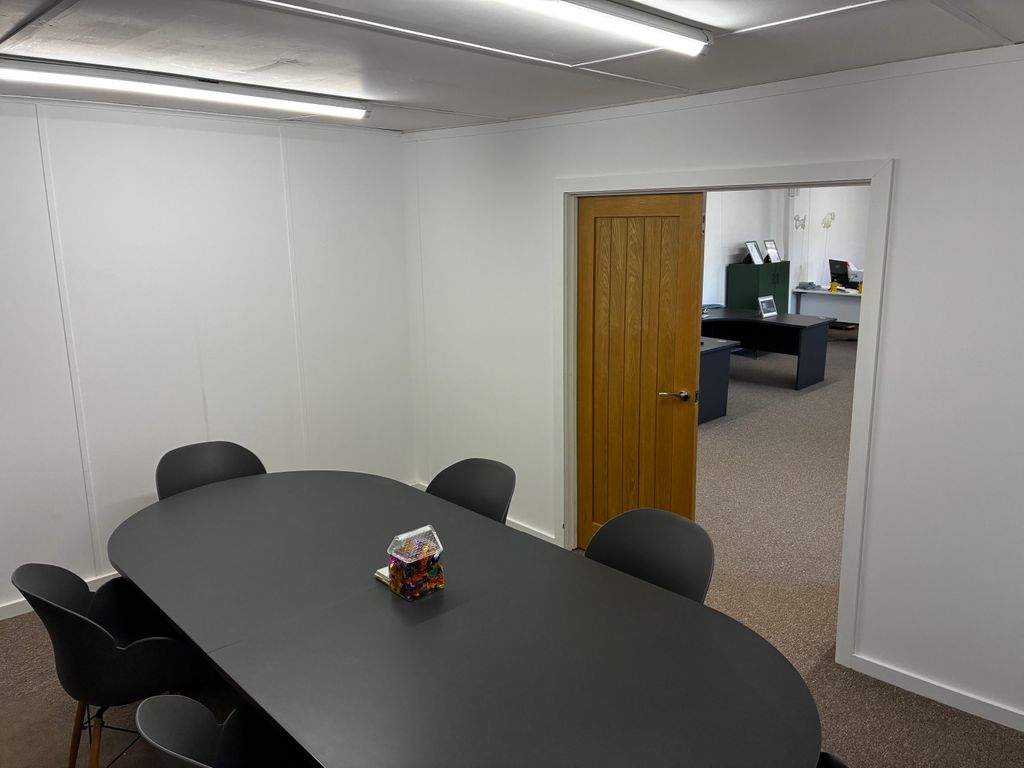 Property photo 3 of 4