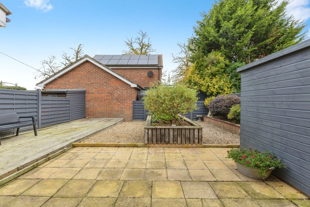 Property photo 3 of 16 Photo