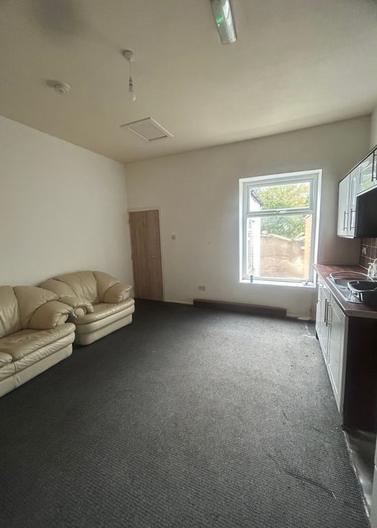 Property photo 2 of 4