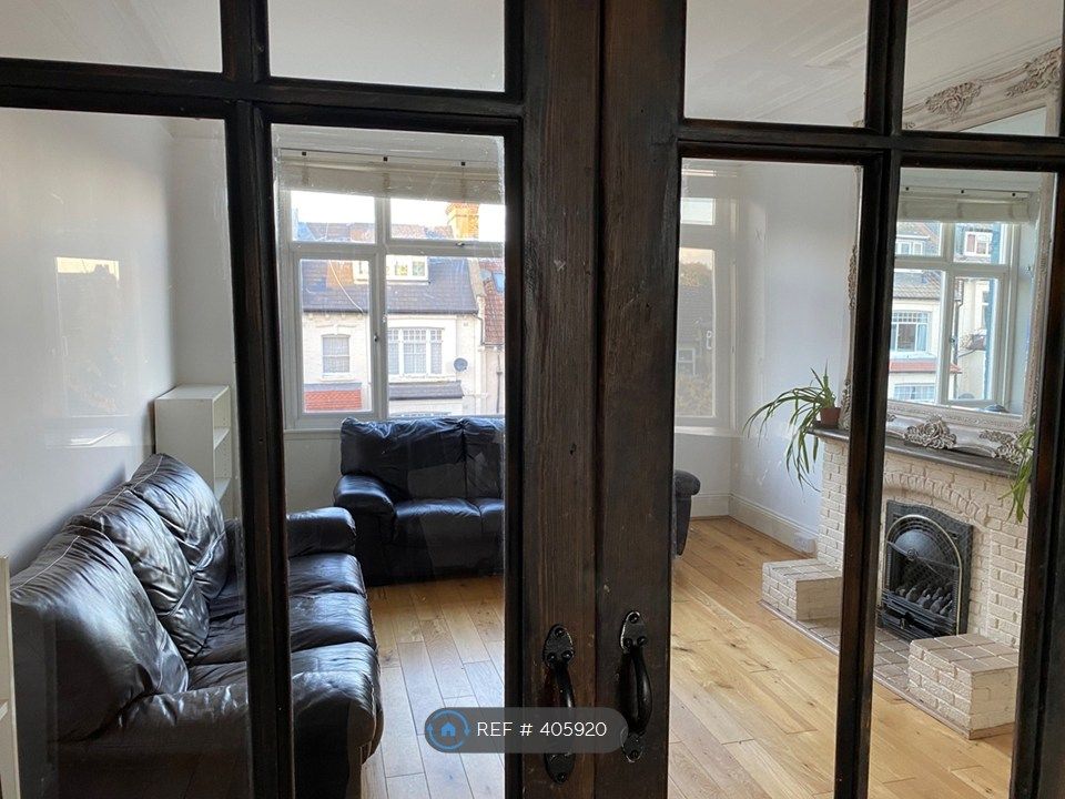 Property photo 3 of 19