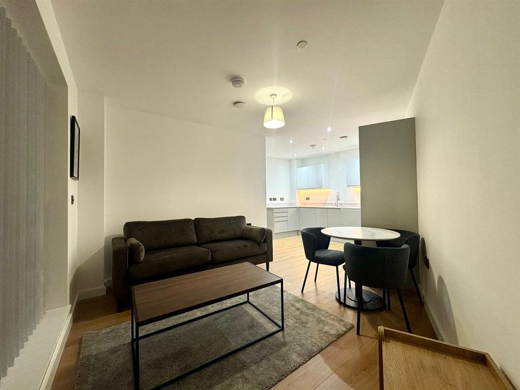 Property photo 2 of 14 Lounge Pic 2.Jpeg