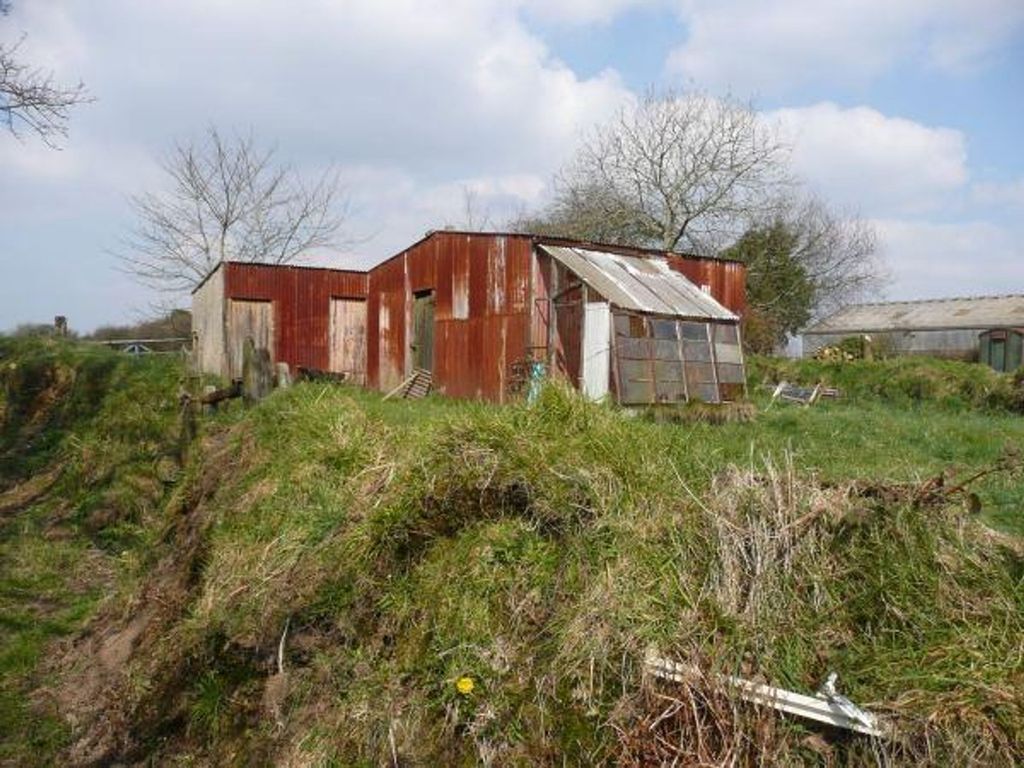 Property photo 2 of 4 W2000-R0 (1).Jpg