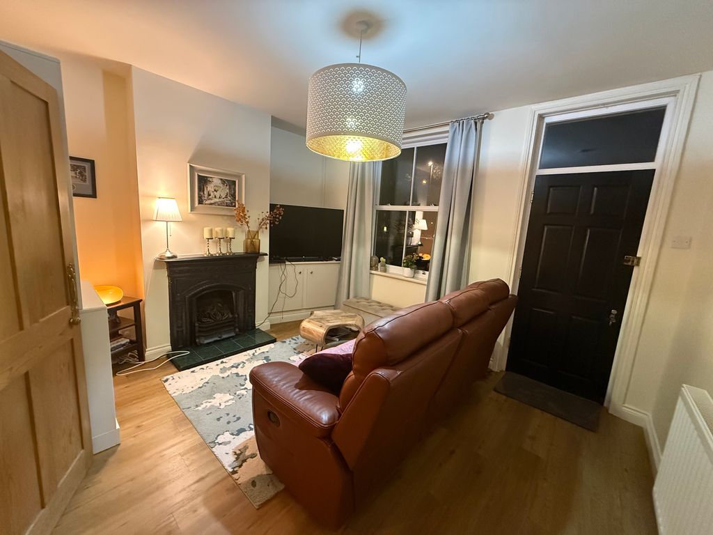 Property photo 3 of 14