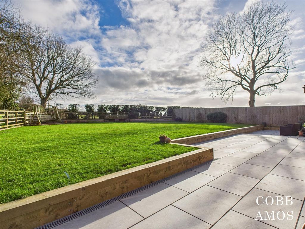 Property photo 3 of 29 Cam02803G0-Pr0253-Still029.Jpg