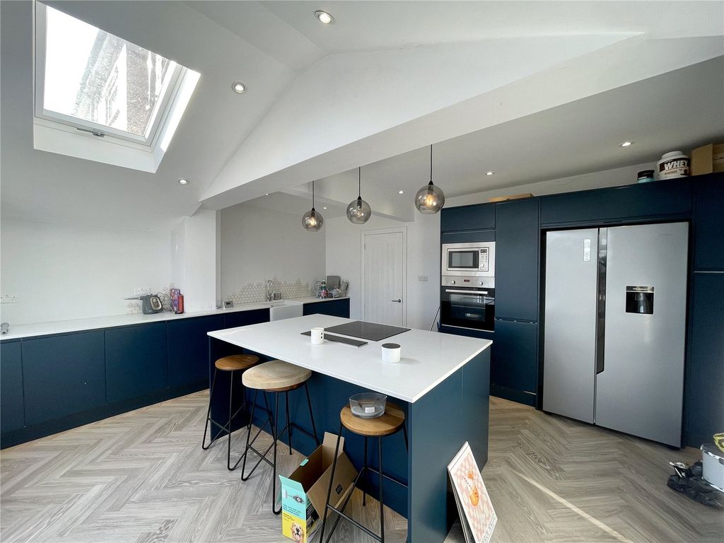 Property photo 3 of 18 Kitchen/Diner