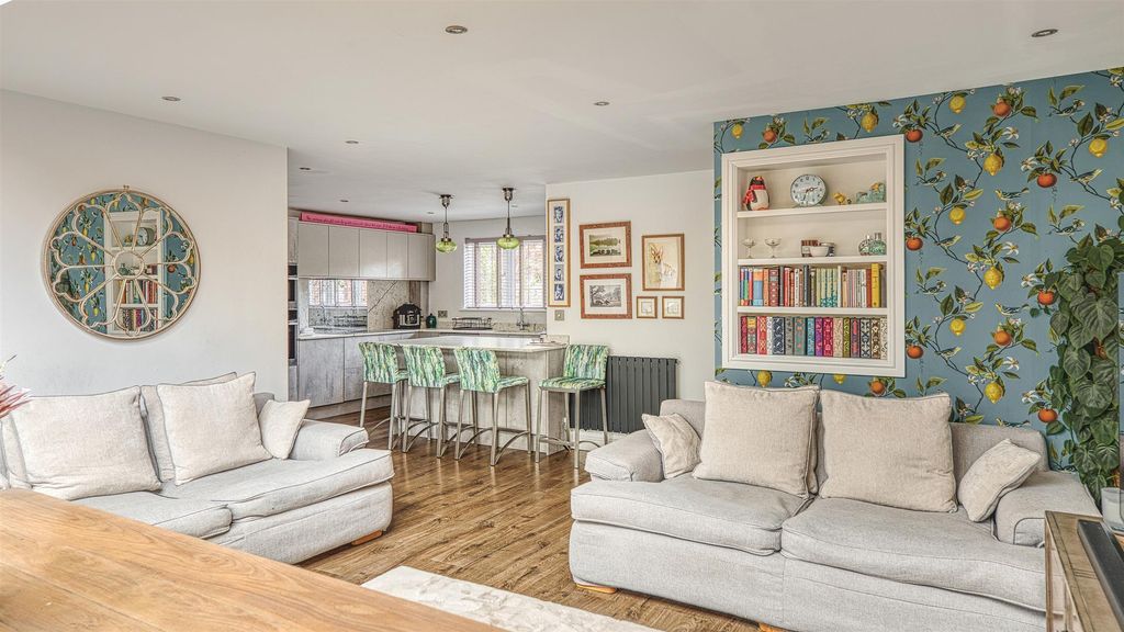 Additional image 13 of 5 bed detached house for saleCoppicewood Drive, Littleover, Derby DE23