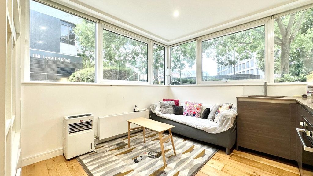 Property photo 2 of 9 Picture No. 02