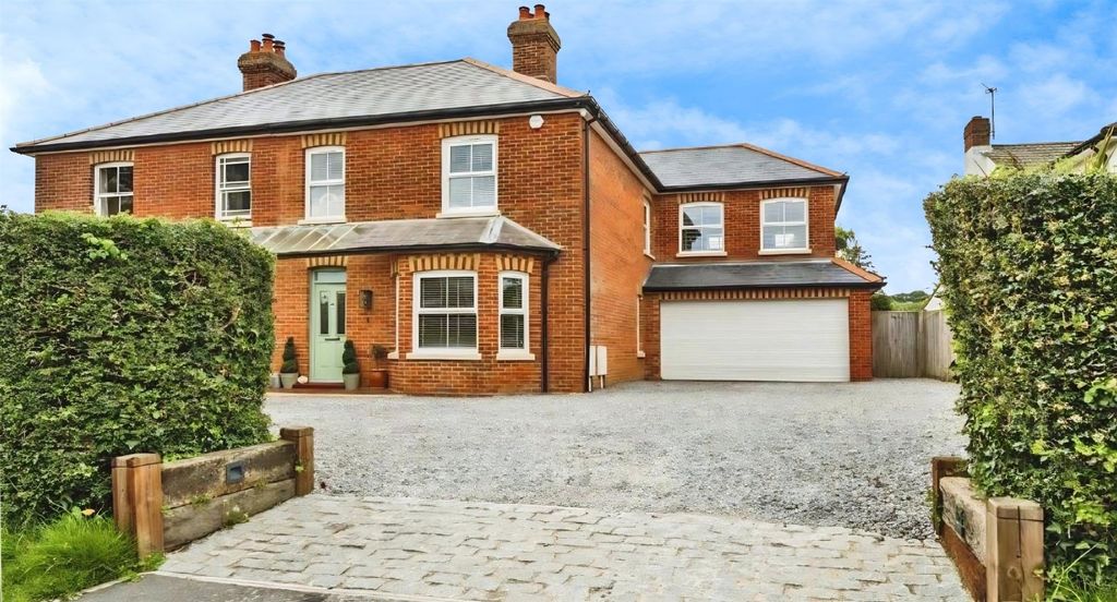 Property photo 1 of 34 Vf O Front.Jpg