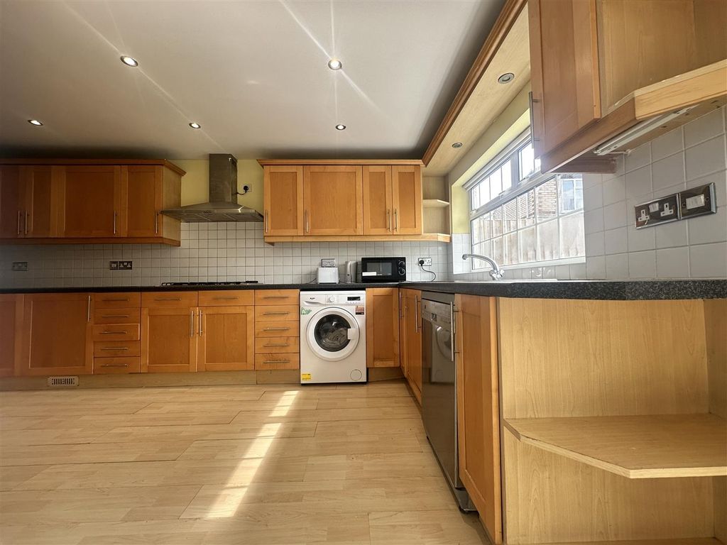 Property photo 2 of 14 Img_3292.Jpg