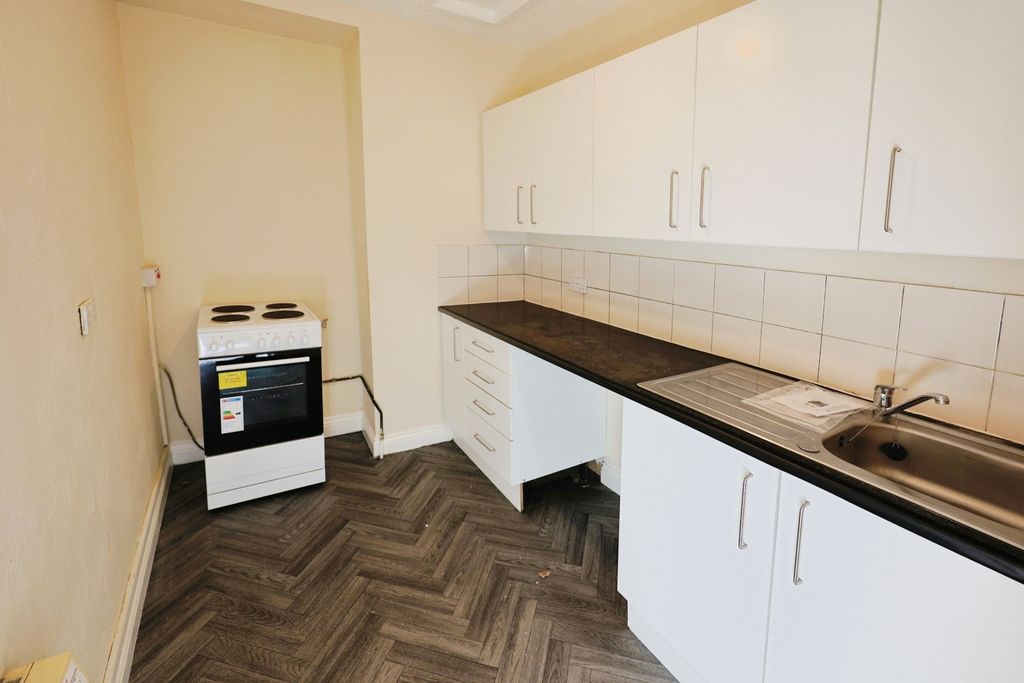 Property photo 2 of 9 Pbox-Img.Jpg