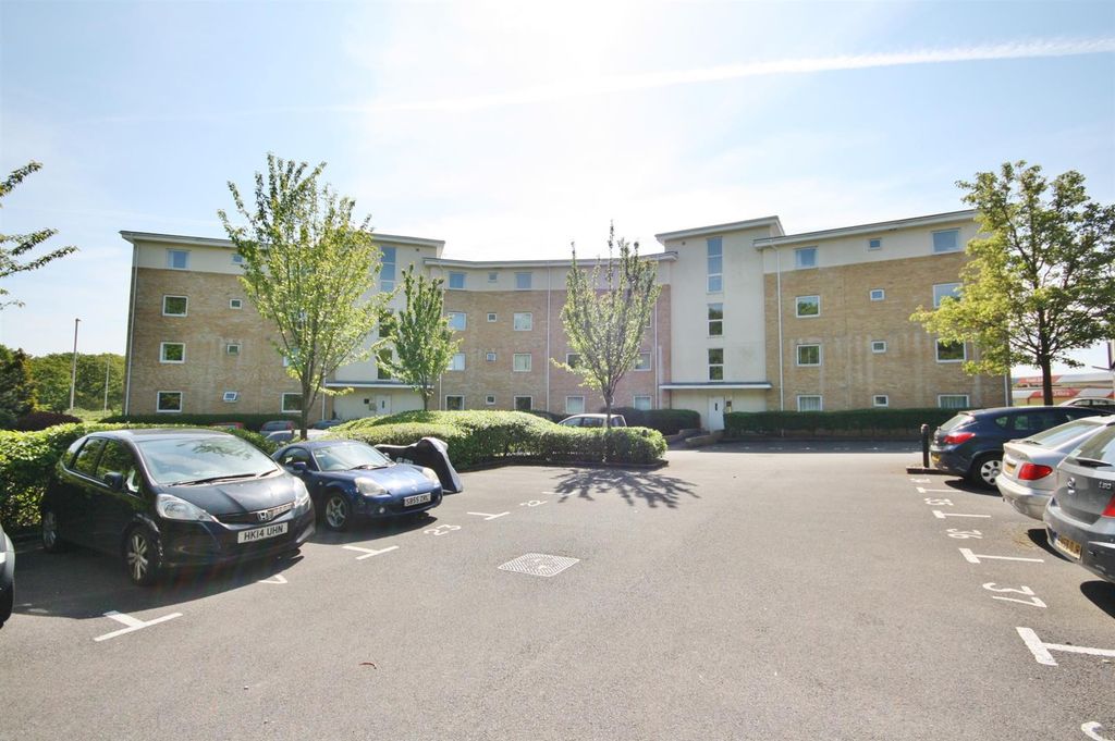 Property photo 2 of 14