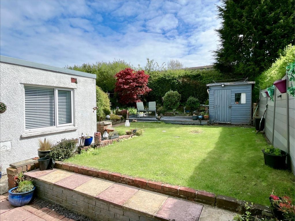 Property photo 3 of 21