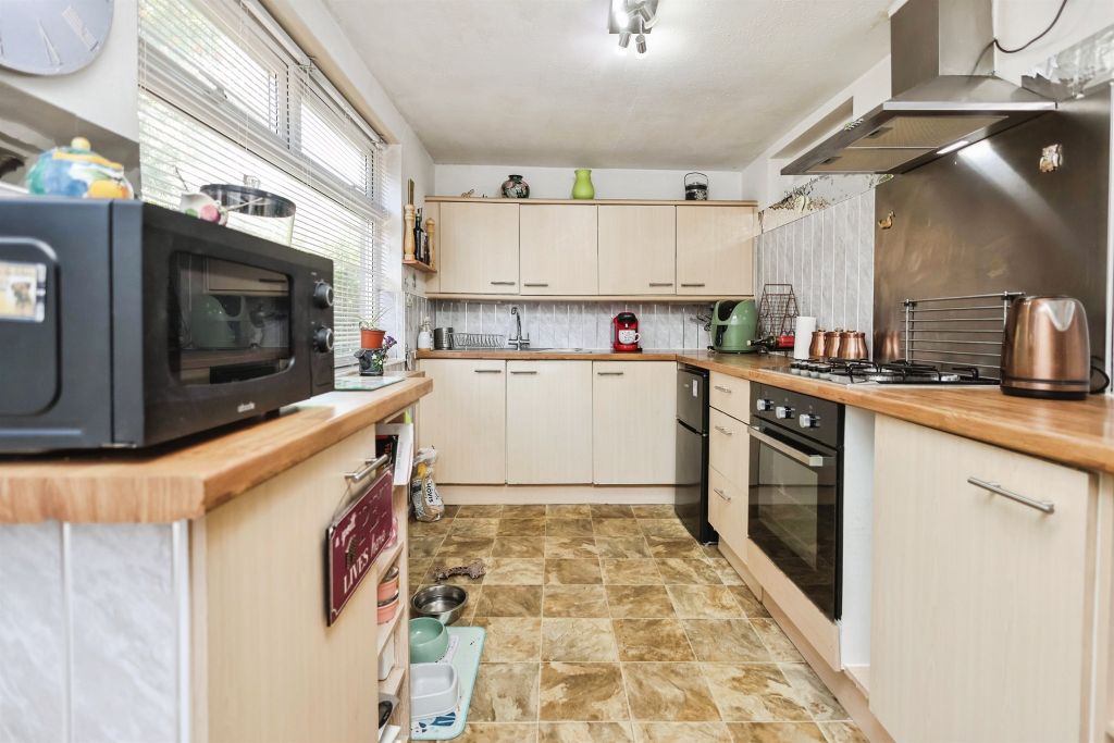 Property photo 3 of 14