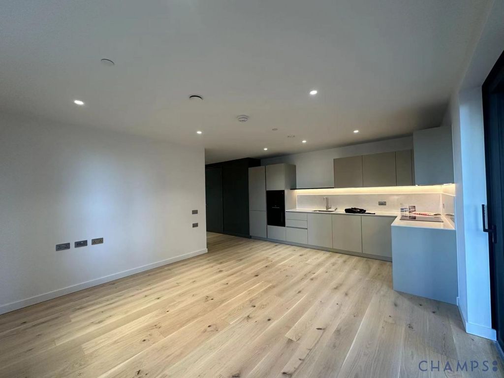 Property photo 2 of 9 Gallery