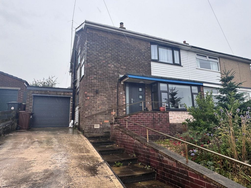 Property photo 1 of 27