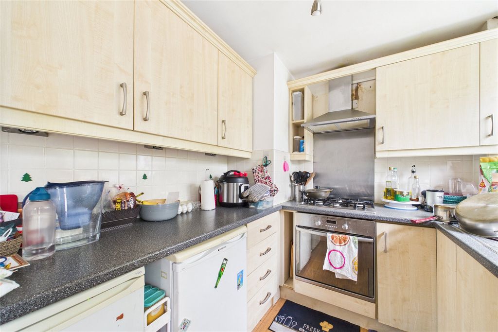 Property photo 2 of 8 Picture No. 36