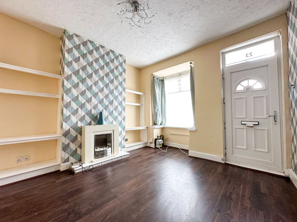 Property photo 2 of 11