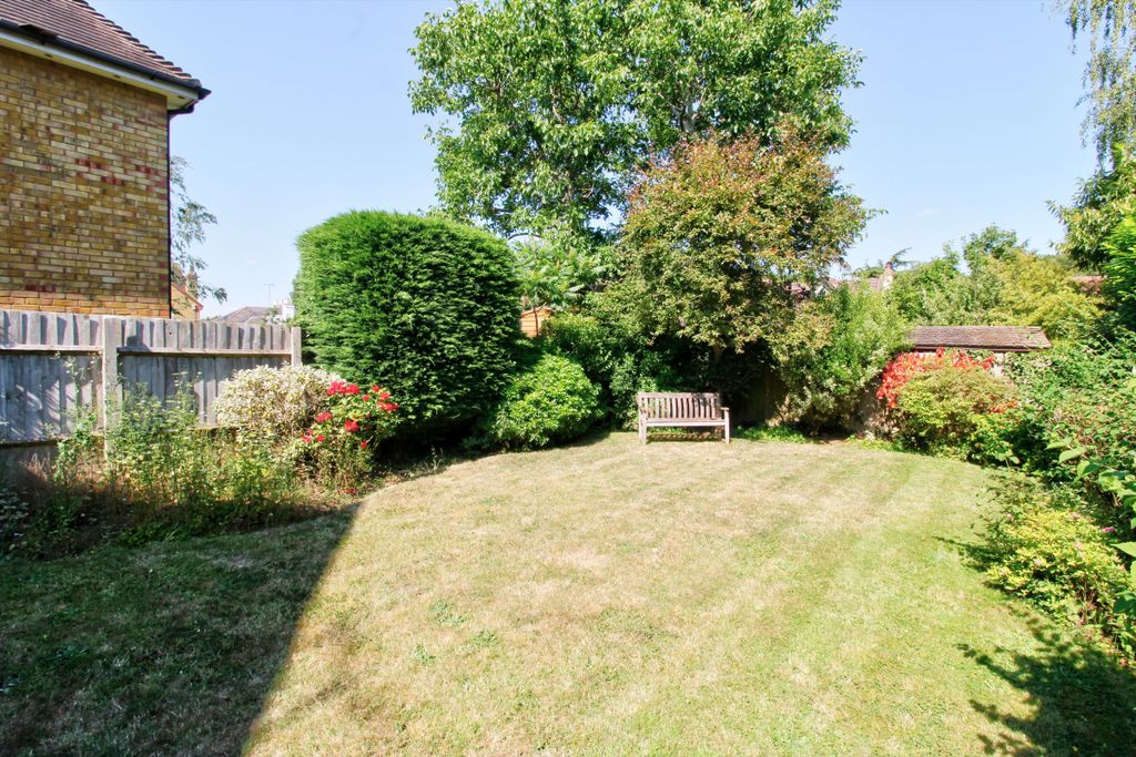 Property photo 2 of 28