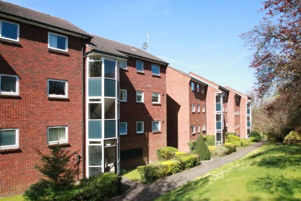 Property photo 1 of 9