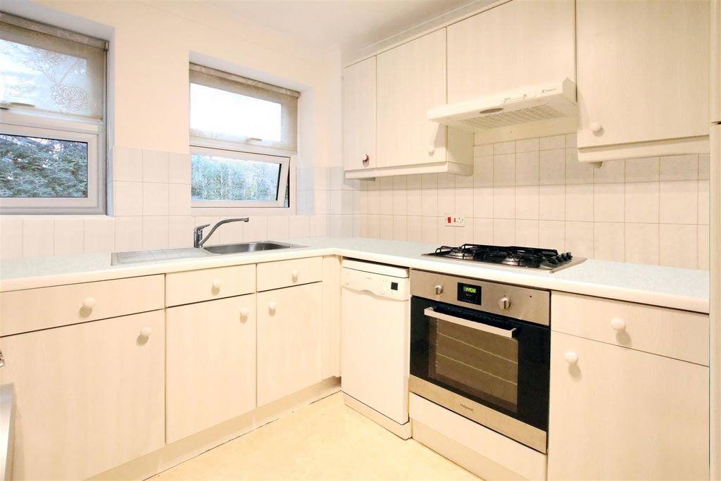 Property photo 1 of 8 Img_3658Dp.Jpg