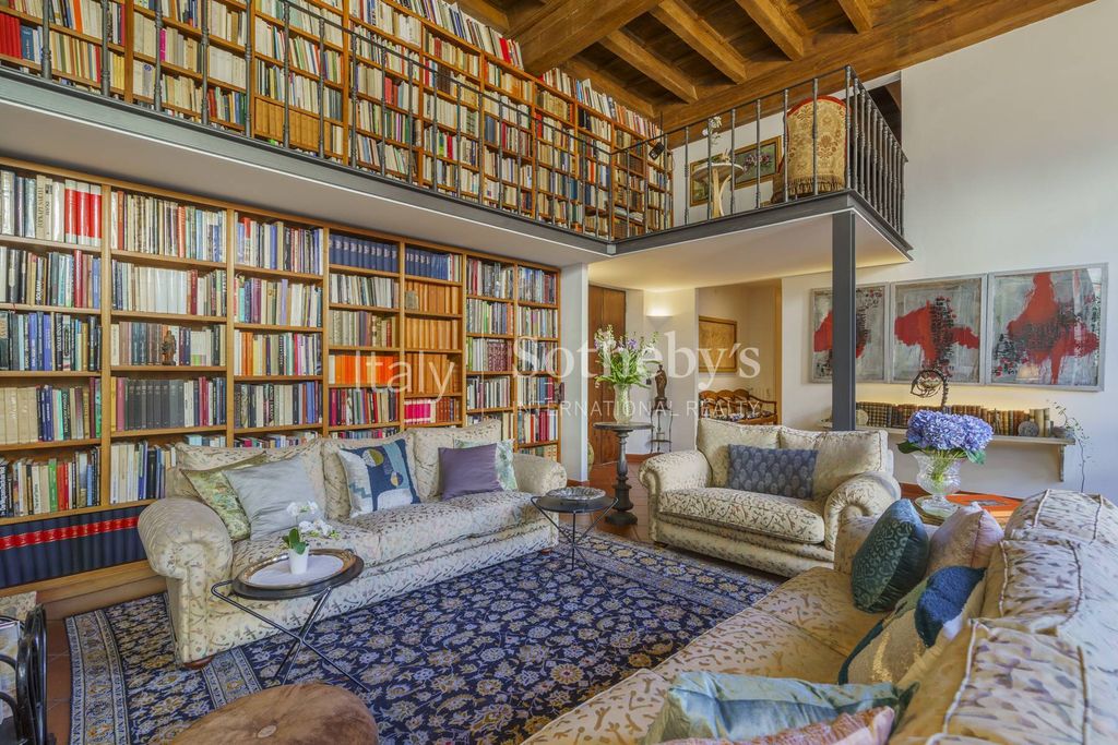 Property photo 2 of 29