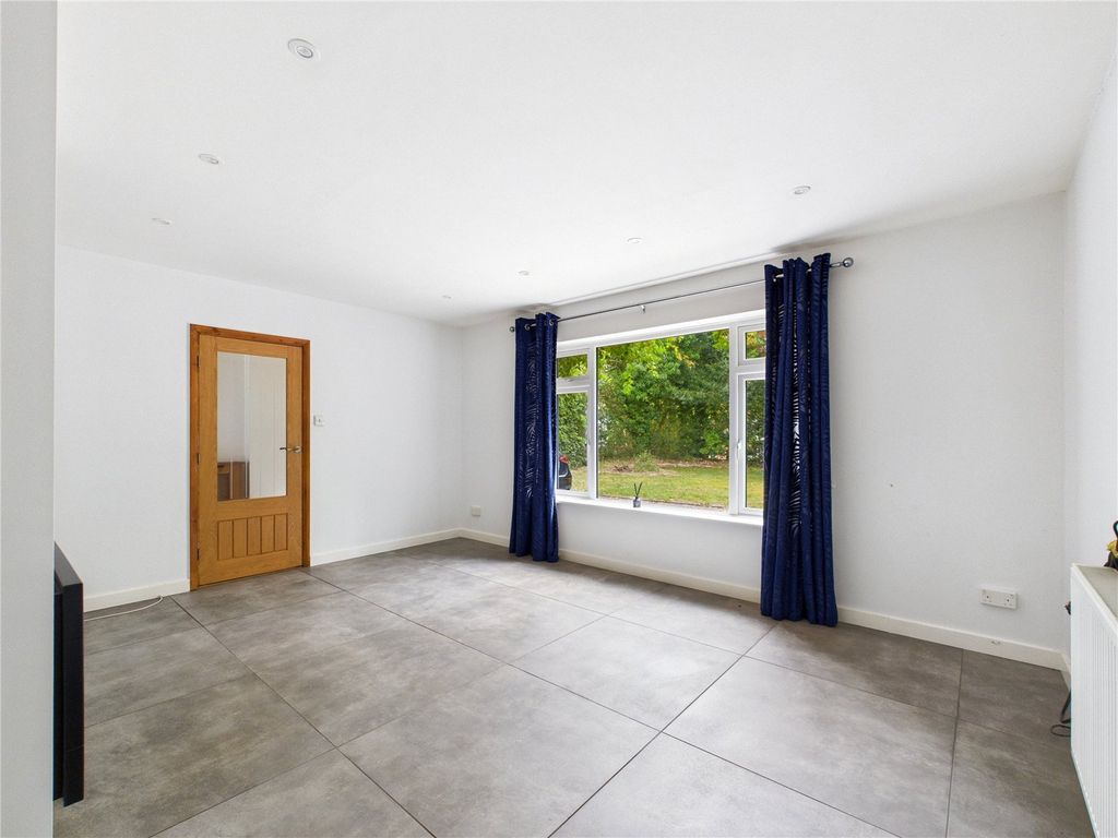 Property photo 2 of 20 Picture No. 26