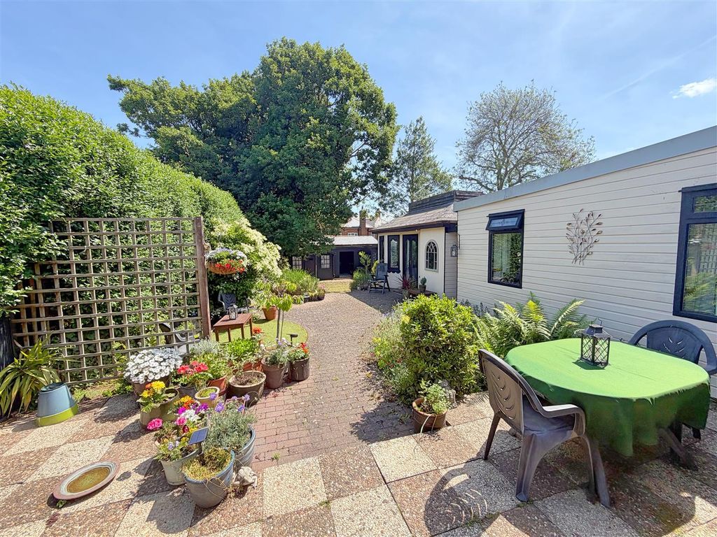 Additional image 14 of 2 bed detached bungalow for saleSkitts Hill, Braintree CM7