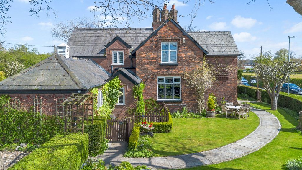 Property photo 1 of 35