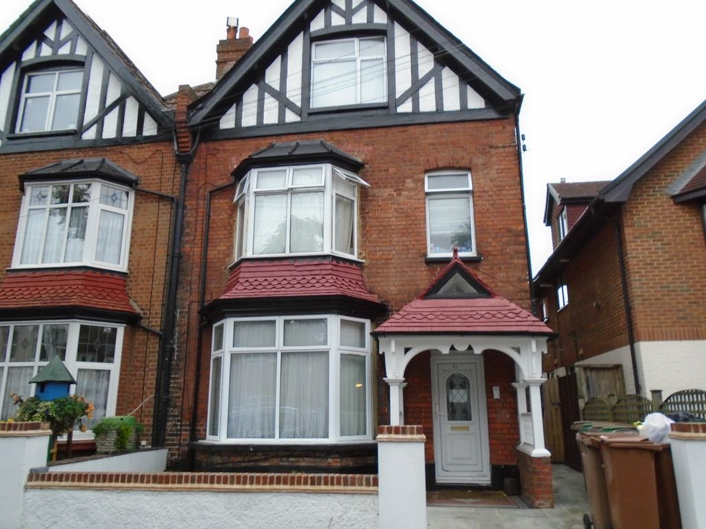 Studio to rent in Lenham Road, Sutton SM1 Zoopla
