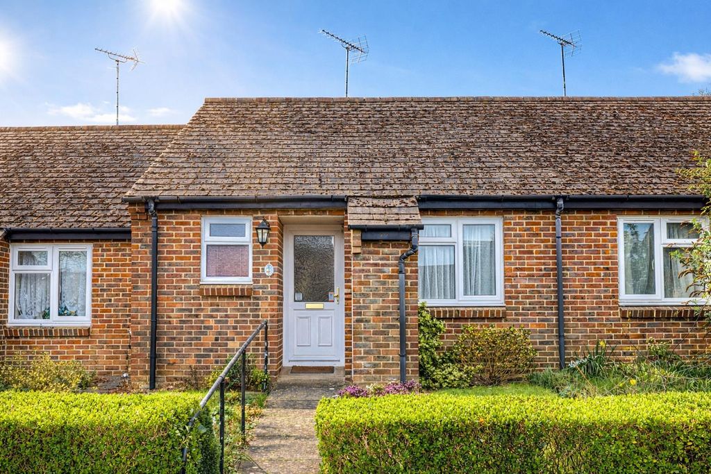 Property photo 1 of 9 Front