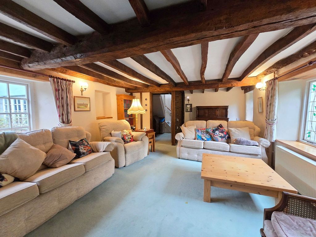 Property photo 3 of 21