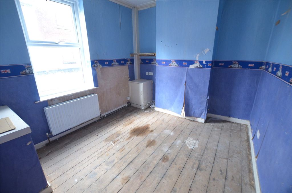 Property photo 2 of 8 Picture No. 04