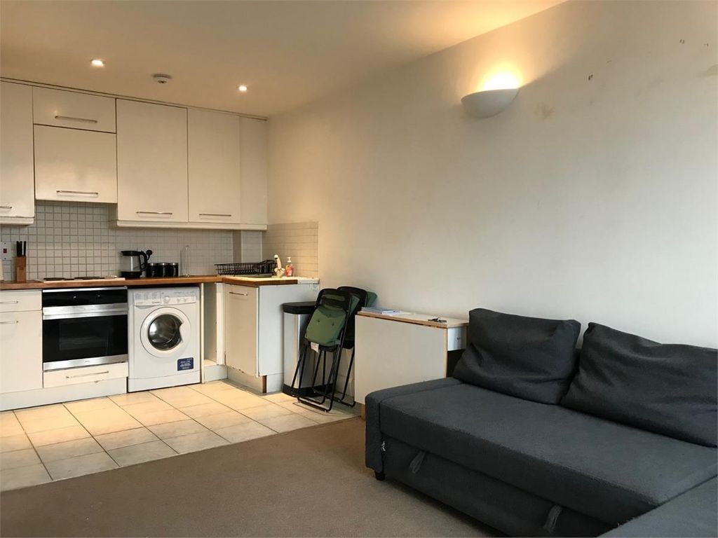 Property photo 2 of 8 2