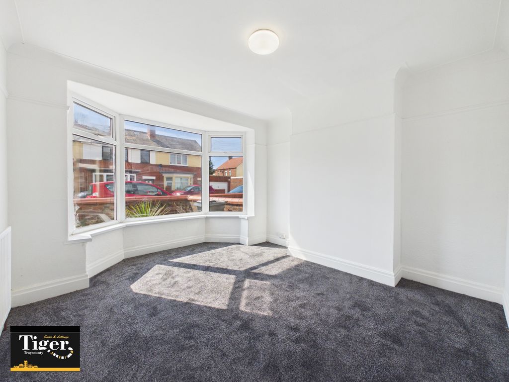 Property photo 2 of 10 Cam03440G0-Pr0583-Still004