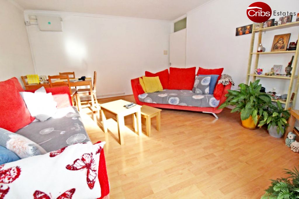 Property photo 3 of 9 Gallery