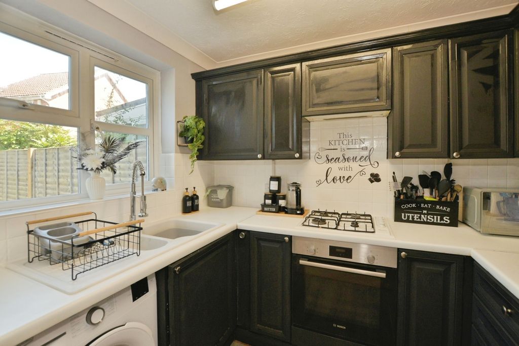 Property photo 1 of 18 Pbox-Img.Jpg