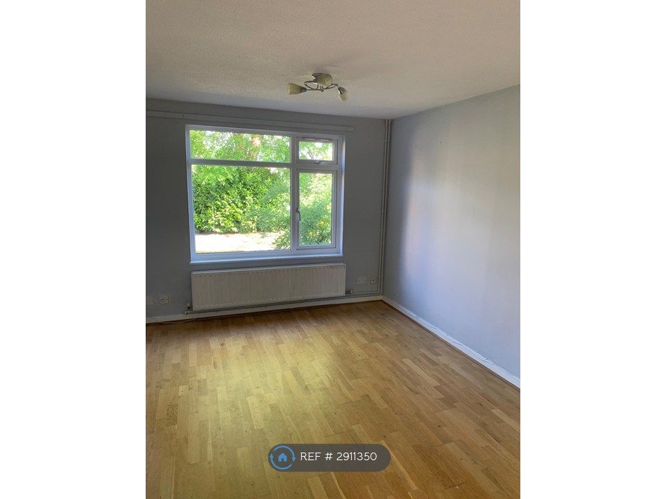 Property photo 3 of 15 Living Room