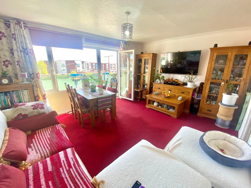 Property photo 3 of 13 Living Room