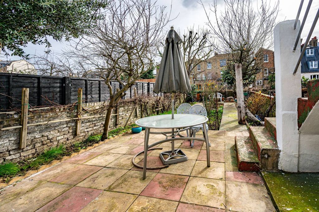 Property photo 2 of 15