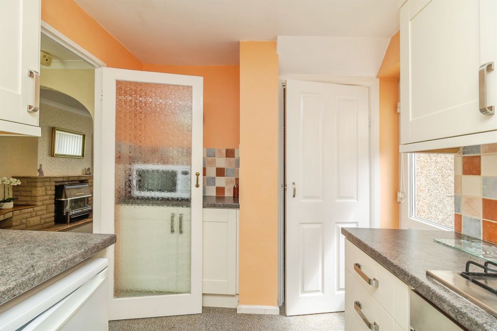 Property photo 3 of 24