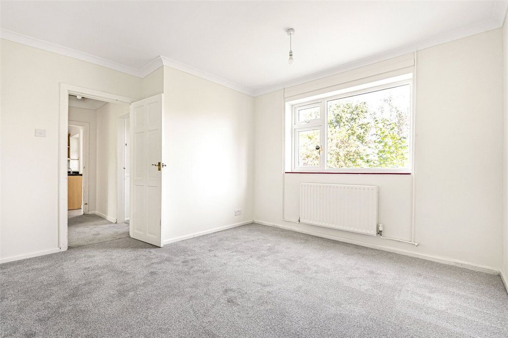 Property photo 3 of 18 Picture No. 04