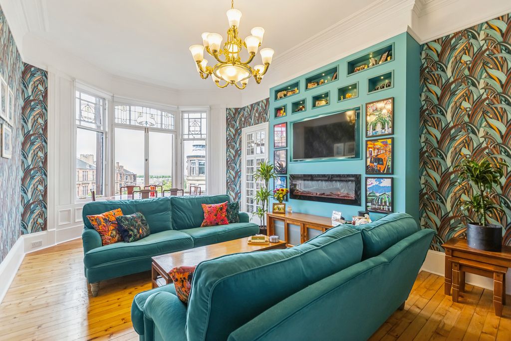 Property photo 2 of 41 2