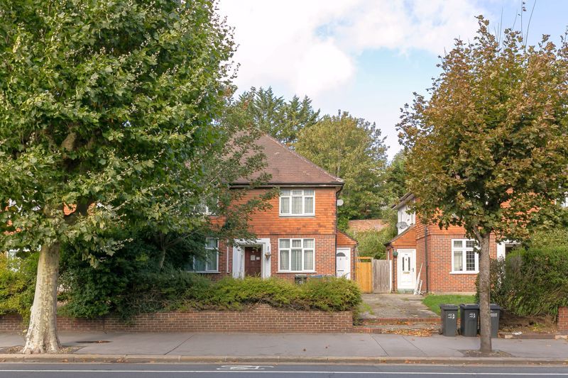 Property photo 1 of 12 External