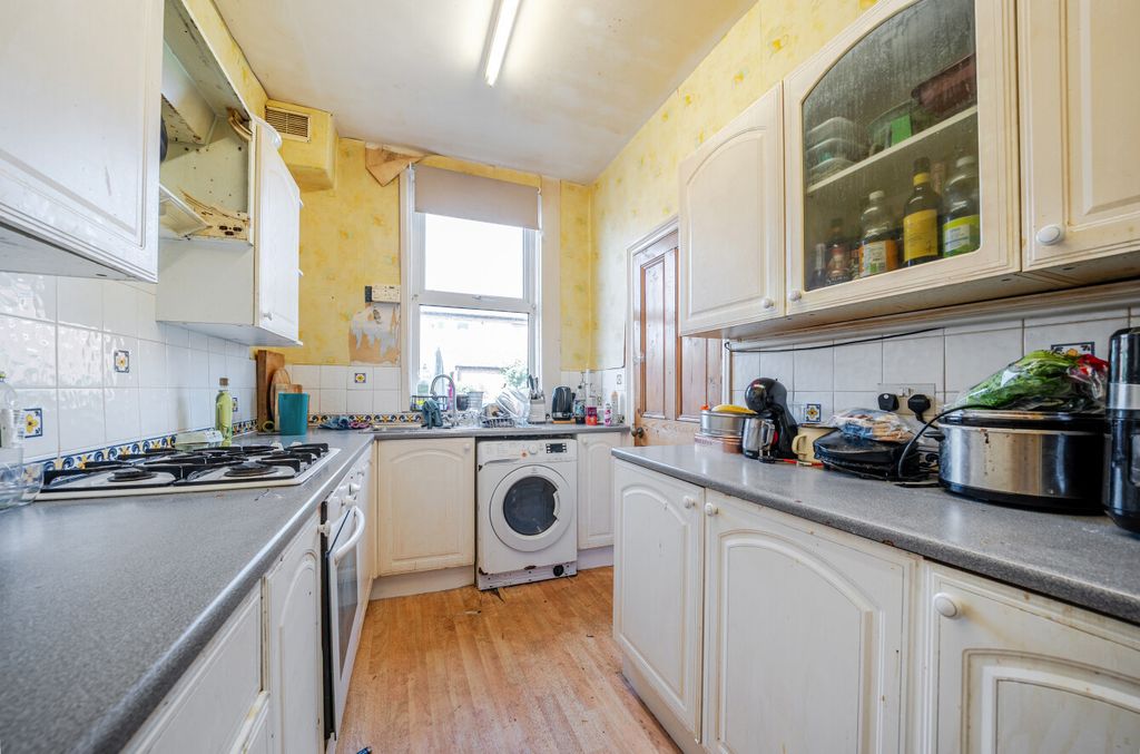 Property photo 3 of 17 1469106-11-6A3A64...