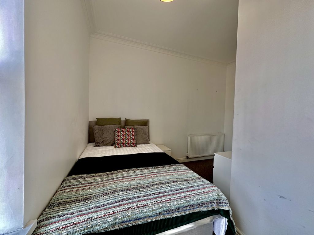 Property photo 1 of 7 5 Bedroom HMO - Florence Ave