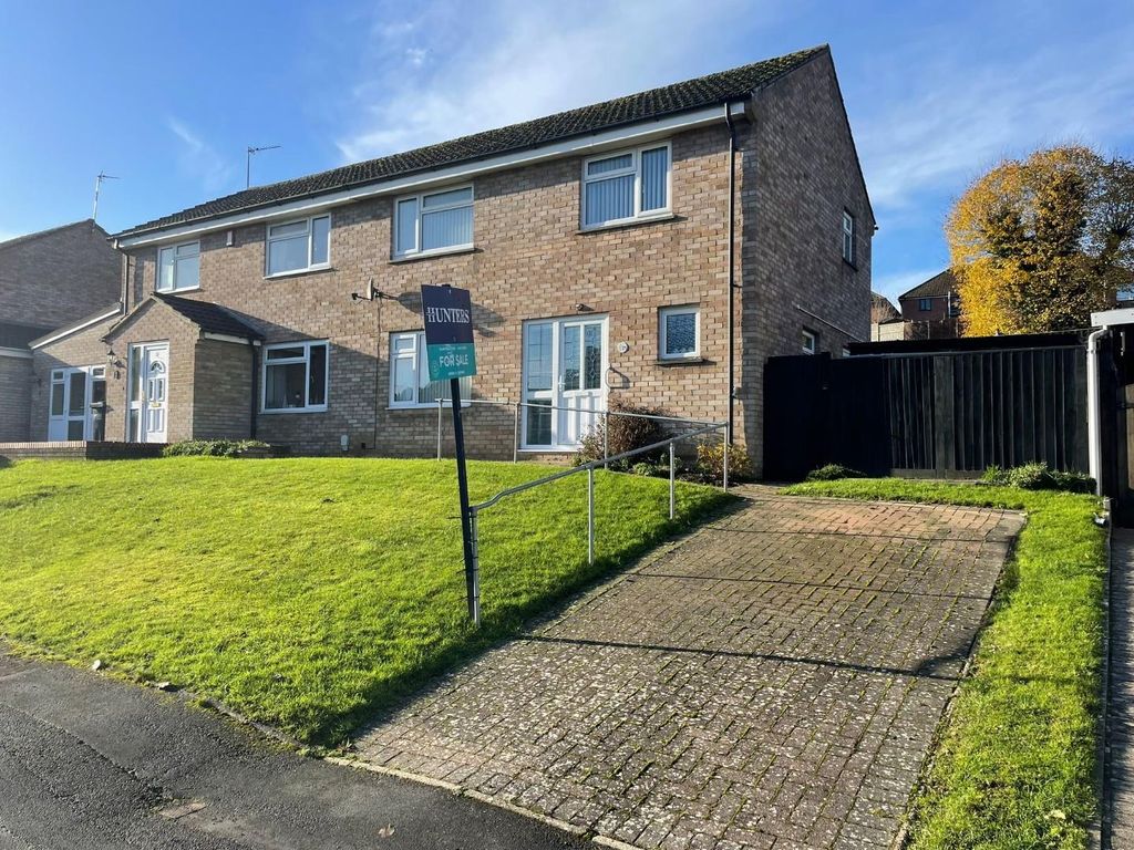 Property photo 1 of 16 c5Eb90d3-7c1E-4Be9-95Ad-B6F7Ad844948.Jpg