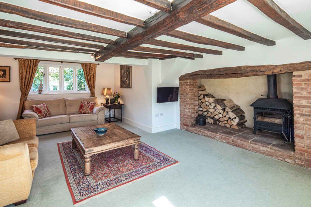 Property photo 2 of 21