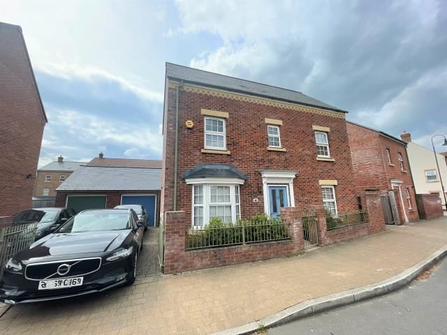 Property photo 1 of 12 External Front