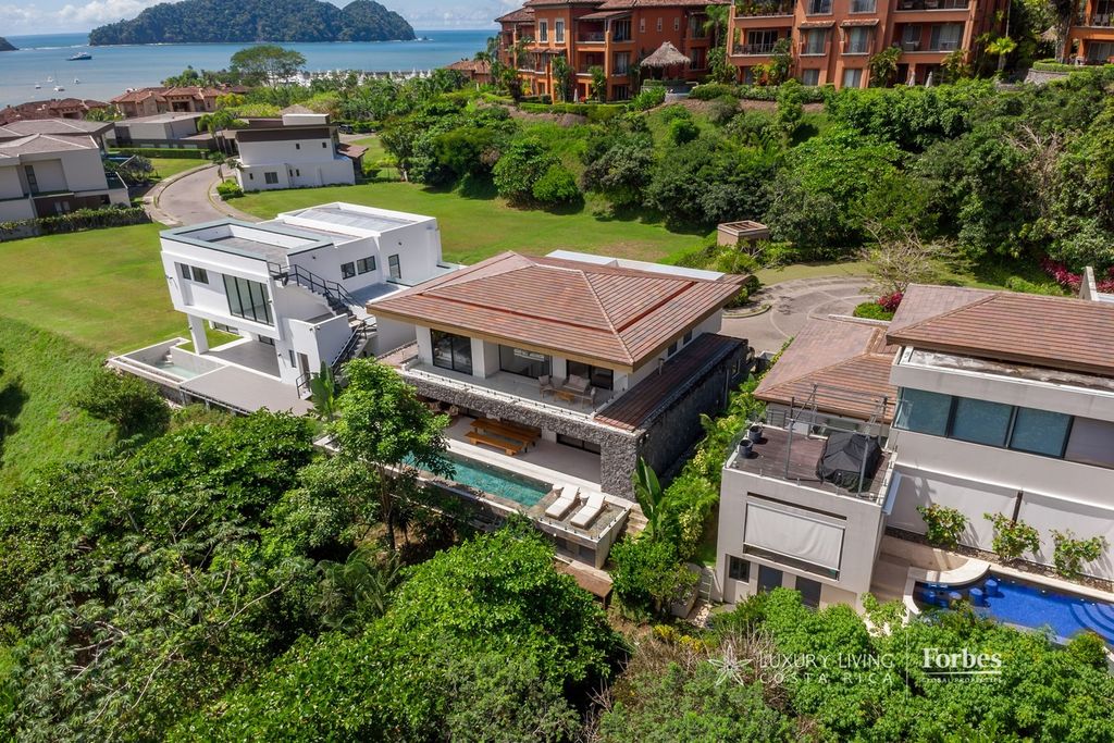 Property photo 1 of 27